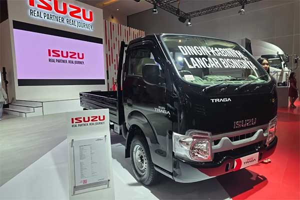 20260507-3isuzu-luncurkan-traga-ac.jpg