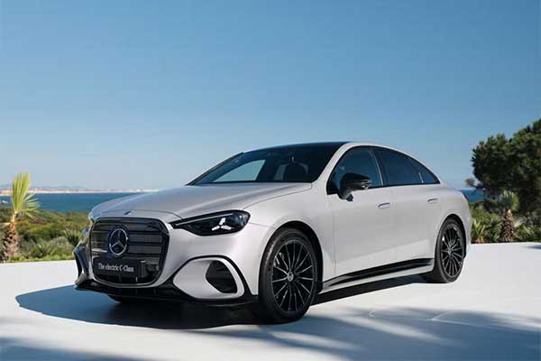 20260703-1mercedes-c-class.jpg