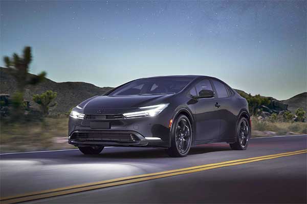 20260806-4toyota-prius-hybrid.jpg