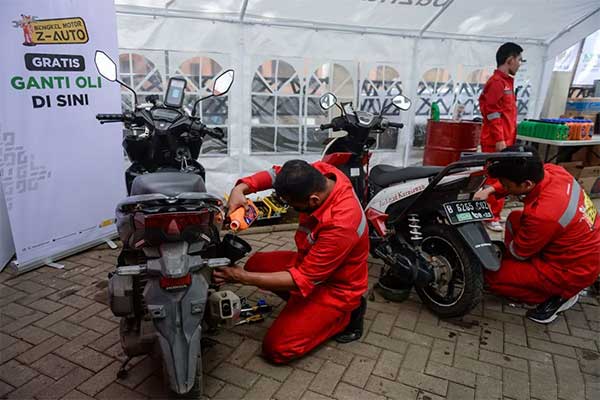 20260814-3kapan-ganti-oli-gardan-motor-matic.jpg